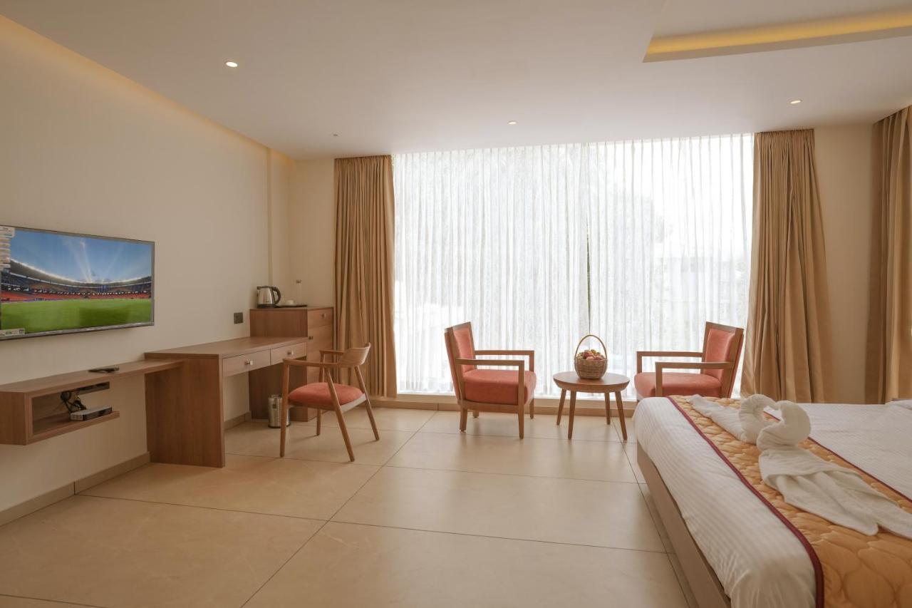 Bluemist Resorts Athirappilly Luaran gambar